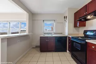 4960 N Marine Dr, Chicago, IL 60640 - Photo 5