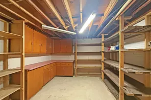 657 N Greenfield Dr, Freeport, IL 61032 - Photo 19