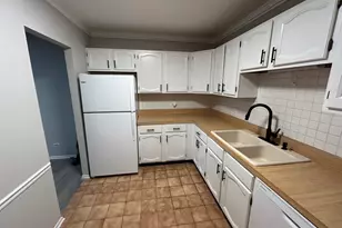 9731 N Fox Glen Dr, Niles, IL 60714 - Photo 9