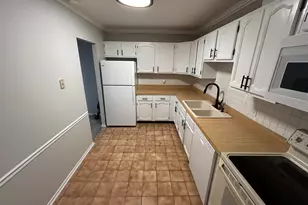 9731 N Fox Glen Dr, Niles, IL 60714 - Photo 5