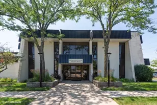 9731 N Fox Glen Dr, Niles, IL 60714 - Photo 43