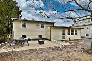 554 S Edson Ave, Lombard, IL 60148 - Photo 39