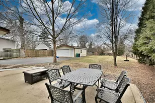 554 S Edson Ave, Lombard, IL 60148 - Photo 3