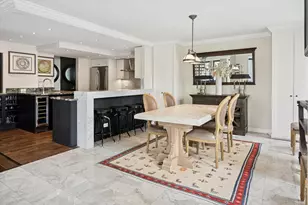 100 E Walton St, Chicago, IL 60611 - Photo 7