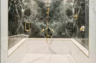 100 E Walton St, Chicago, IL 60611 - Photo 27