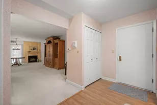 2099 Creekside Dr, Wheaton, IL 60189 - Photo 3