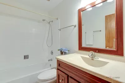 4075 N Parkside Drive, Hoffman Estates, IL 60192 - Photo 21