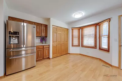 4075 N Parkside Drive, Hoffman Estates, IL 60192 - Photo 11