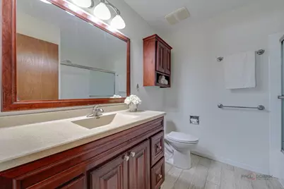 4075 N Parkside Drive, Hoffman Estates, IL 60192 - Photo 25