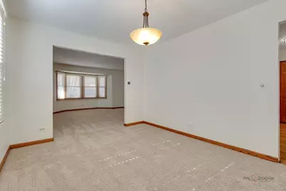 4075 N Parkside Drive, Hoffman Estates, IL 60192 - Photo 9