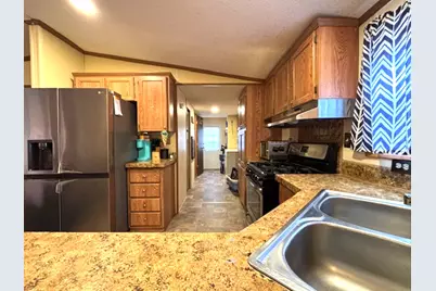 1300 Hamilton Street S, Salem, IL 62881 - Photo 13