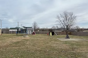 1300 Hamilton Street S, Salem, IL 62881 - Photo 5