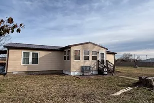 1300 Hamilton Street S, Salem, IL 62881 - Photo 25