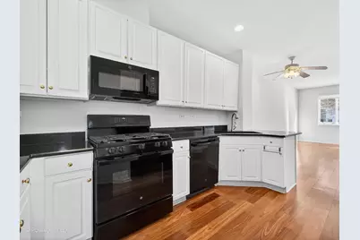 31104 Carpenter Court, Warrenville, IL 60555 - Photo 15