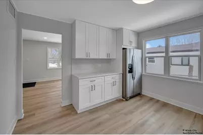 709 N Kramer Avenue, Lombard, IL 60148 - Photo 5