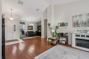 688 Cadillac Cir, Romeoville, IL 60446 - Photo 3