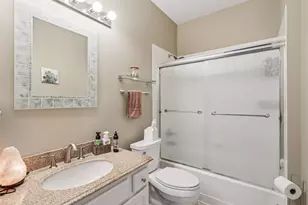 688 Cadillac Cir, Romeoville, IL 60446 - Photo 19