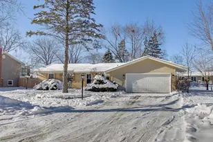 4150 Williams Ct, Hoffman Estates, IL 60192 - Photo 1