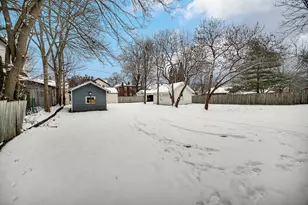 1025 Grant Ave, Rockford, IL 61103 - Photo 23