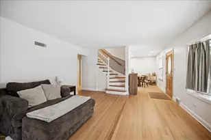 453 Longfellow Ave, Deerfield, IL 60015 - Photo 3