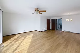 3715 35th St, Moline, IL 61265 - Photo 5