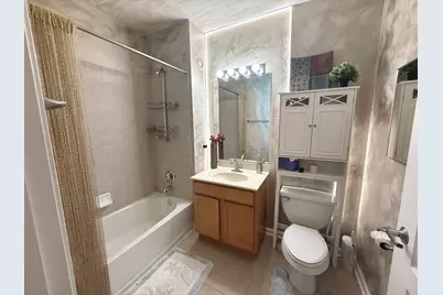 [Address not provided], Chicago, IL 60661 - Photo 17