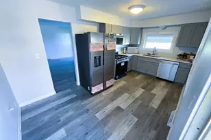 16131 Hermitage Ave, Markham, IL 60428 - Photo 3