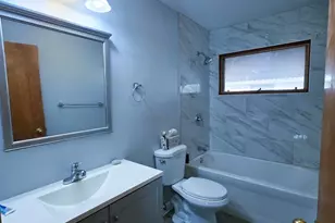 16131 Hermitage Ave, Markham, IL 60428 - Photo 7