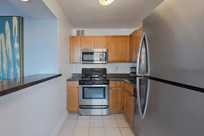 655 W Irving Park Road #1004, Chicago, IL 60613 - Photo 11