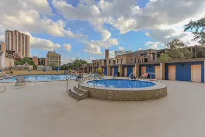 655 W Irving Park Road #1004, Chicago, IL 60613 - Photo 19