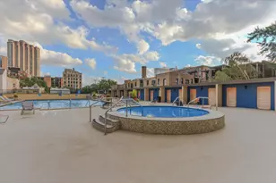 655 W Irving Park Rd, Chicago, IL 60613 - Photo 19