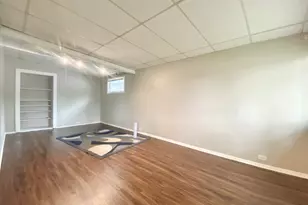 18747 Sherman St, Lansing, IL 60438 - Photo 7