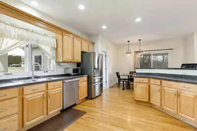 15870 Anna Drive, Wadsworth, IL 60083 - Photo 9