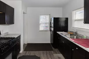 1717 6th St, Rock Island, IL 61201 - Photo 13