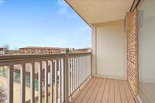 201 Gregory St, Aurora, IL 60504 - Photo 15