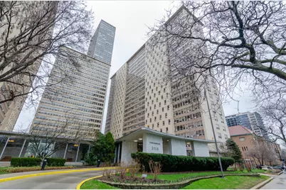 3950 N Lake Shore Drive #1811, Chicago, IL 60613 - Photo 1