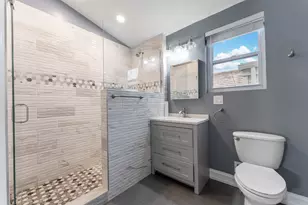 6243 W Byron St, Chicago, IL 60634 - Photo 13