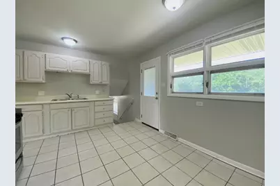 634 Lexington Drive, Chicago Heights, IL 60411 - Photo 15