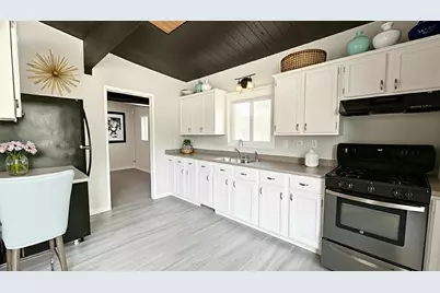 15043 Meadow Lane, Dolton, IL 60419 - Photo 7