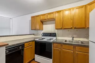 5757 N Sheridan Rd, Chicago, IL 60660 - Photo 3