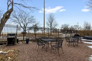 5757 N Sheridan Rd, Chicago, IL 60660 - Photo 13