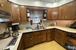 10045 S Keeler Ave, Oak Lawn, IL 60453 - Photo 15