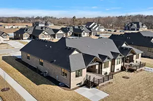 11059 Lizmore Ln, Orland Park, IL 60467 - Photo 3