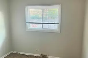 1212 E 151st St, Dolton, IL 60419 - Photo 9