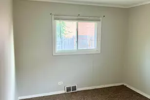 1212 E 151st St, Dolton, IL 60419 - Photo 7