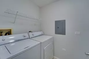 160 Stirling Ln, Schaumburg, IL 60194 - Photo 13