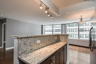 5757 N Sheridan Rd, Chicago, IL 60660 - Photo 7