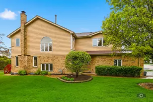 8111 Brushwood Ln, Tinley Park, IL 60487 - Photo 3