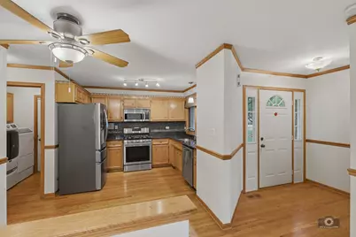 8111 Brushwood Lane, Tinley Park, IL 60487 - Photo 5