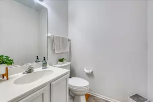 172 N East River Rd, Des Plaines, IL 60016 - Photo 11